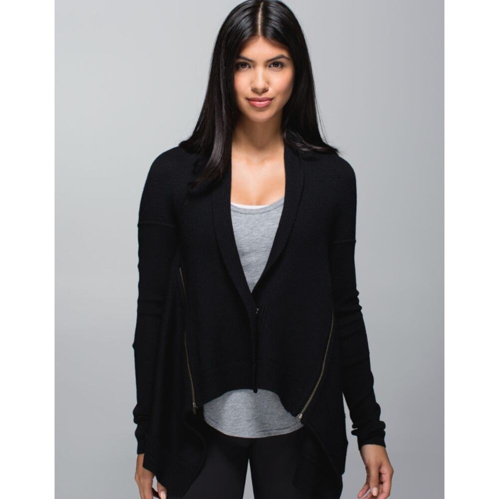 NWOT lululemon Wrap It Up Sweater - 8